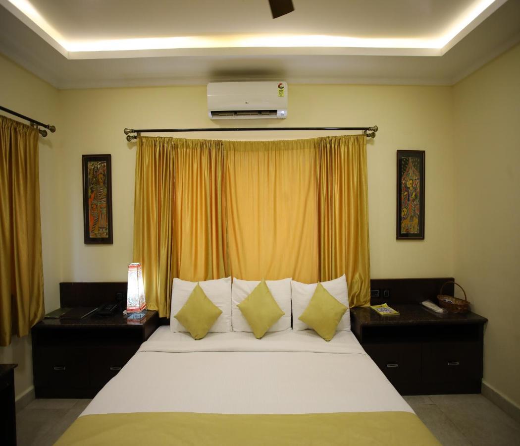 Aalankrita Resort & Convention Secundurabad Екстериор снимка