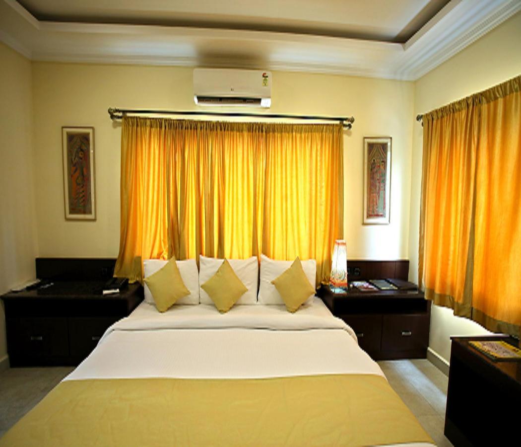Aalankrita Resort & Convention Secundurabad Екстериор снимка