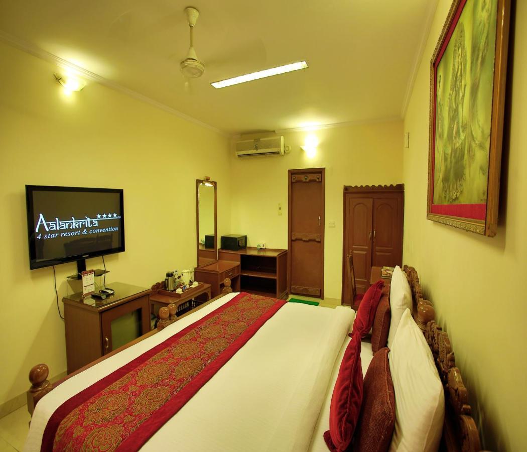 Aalankrita Resort & Convention Secundurabad Екстериор снимка